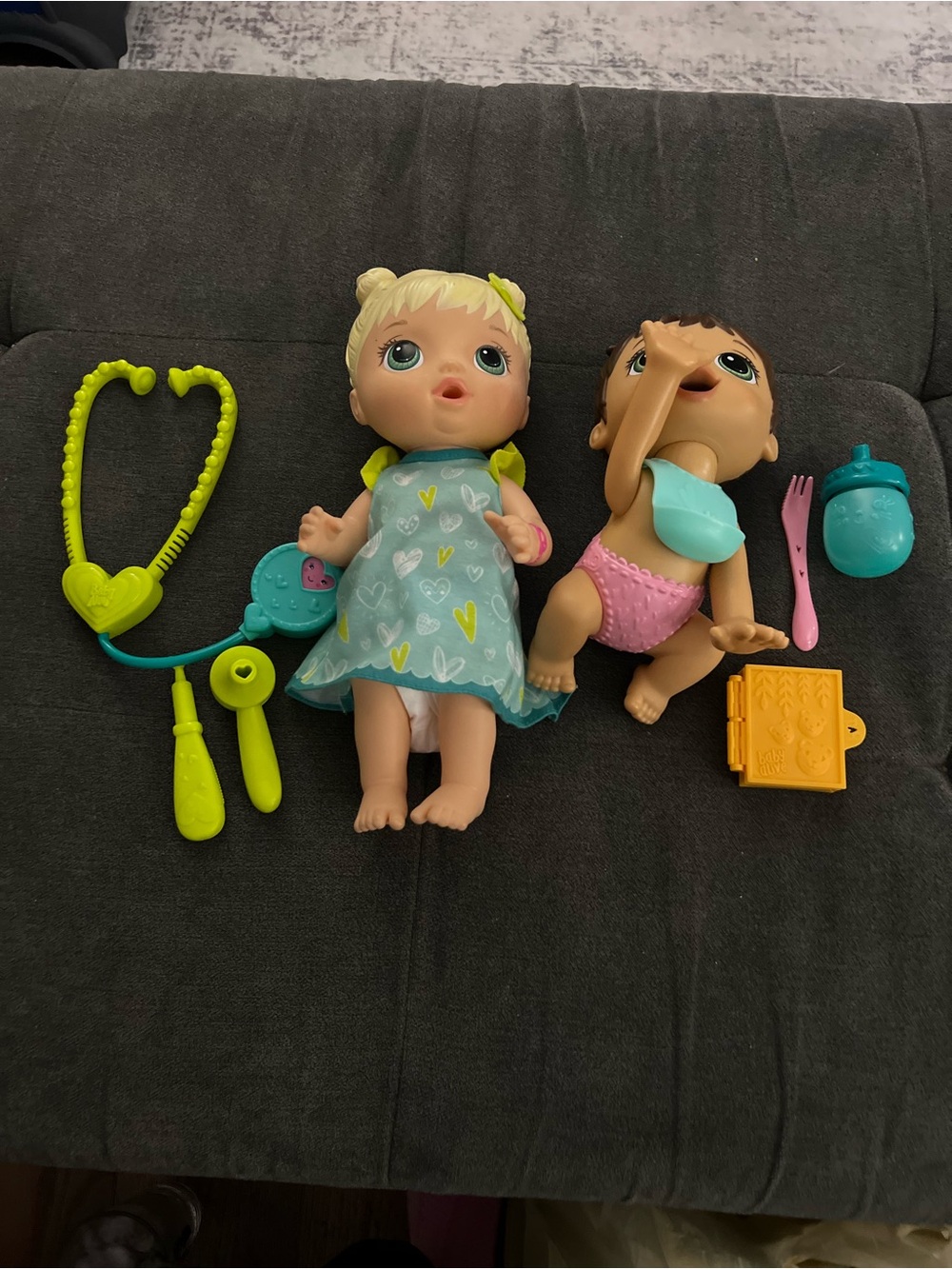 Baby Alive‎ doll set